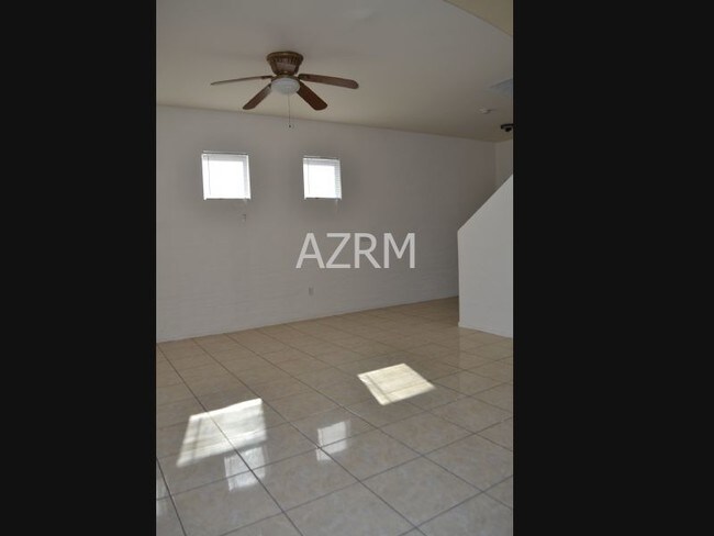 Building Photo - 1409 S 121st Dr