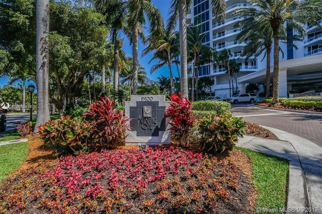 Building Photo - 21200 Point Pl