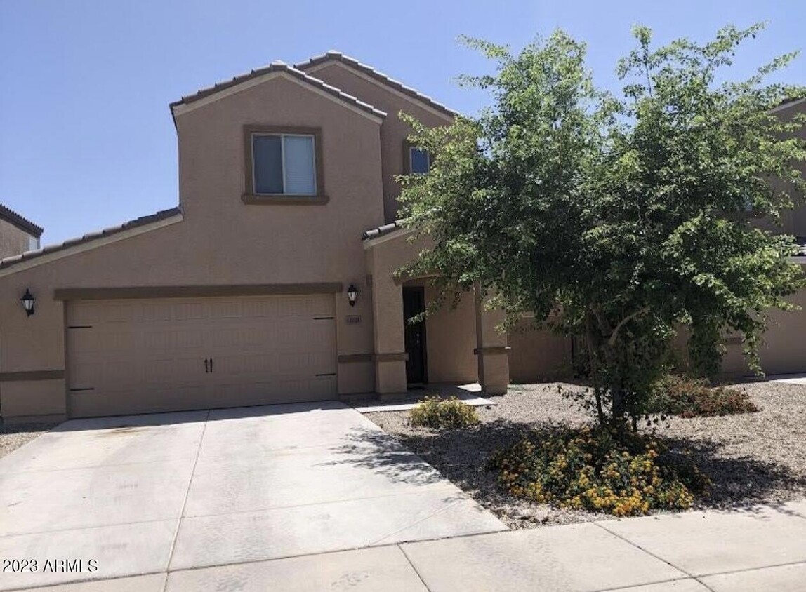 Foto principal - 13111 E Desert Lily Ln