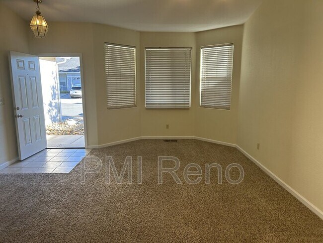 Building Photo - 3250 Sky Country Dr