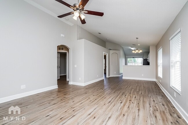 Building Photo - 8721 Persea Ct