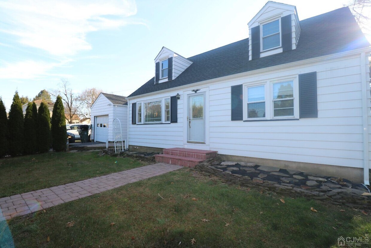 Foto principal - 110 Grovers Mill Rd