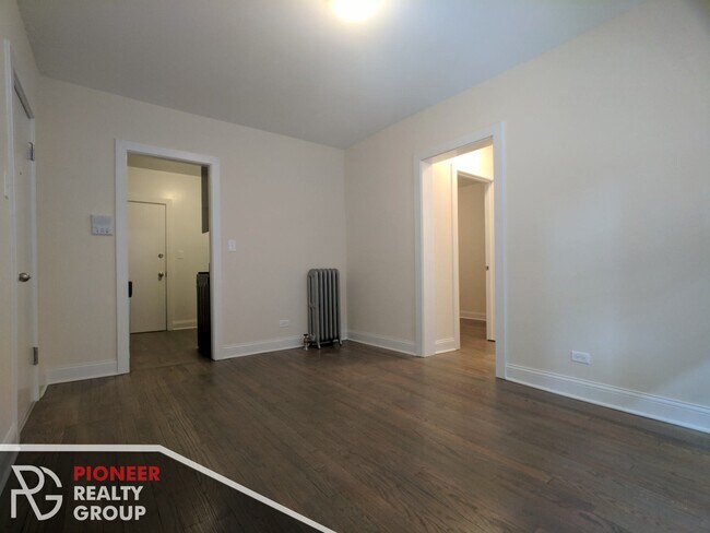 Foto del edificio - 2645 N Spaulding Ave