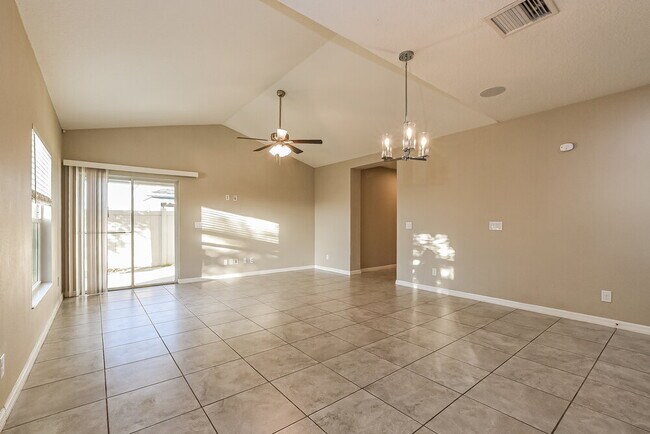 Building Photo - 9808 Kinmore Dr