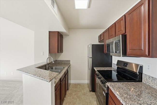 Foto del edificio - 5114 S Jones Blvd