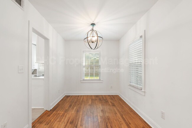 Photo - 402 South Columbia Drive Townhome