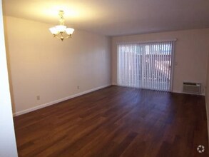Building Photo - 7317 Starward Dr