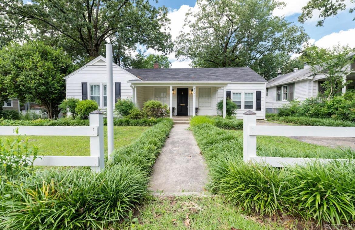 Foto principal - 700 N Tyler St