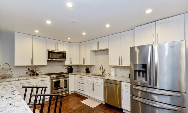 Foto del edificio - 2235 N Clifton Ave