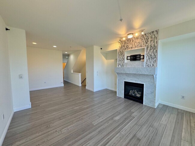 Foto del edificio - 2Bd/2.5Ba Issaquah Townhouse