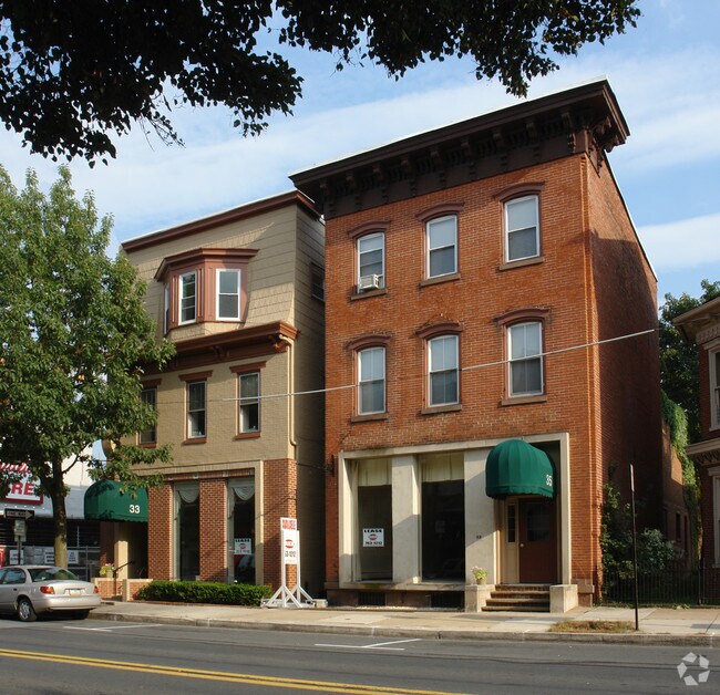 Building Photo - 33-35 W Main St