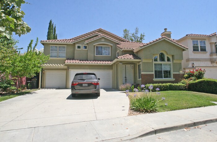 Foto principal - 4754 San Tropico Ct