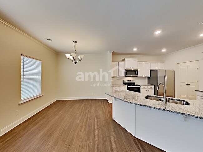 Foto del edificio - 604 Woodall Rd