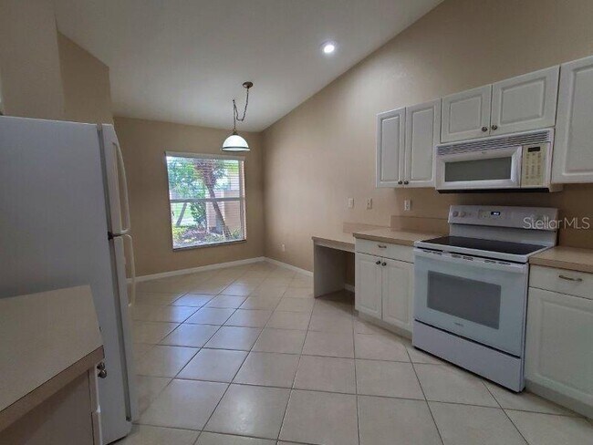 Building Photo - 3809 Albacete Cir