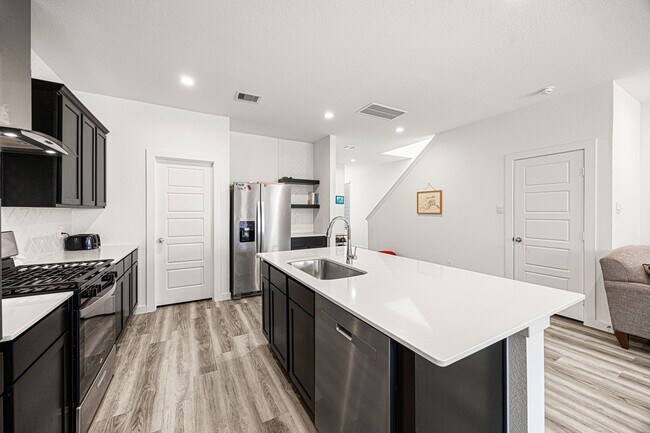 Foto del edificio - 12313 Churchill downs Dr