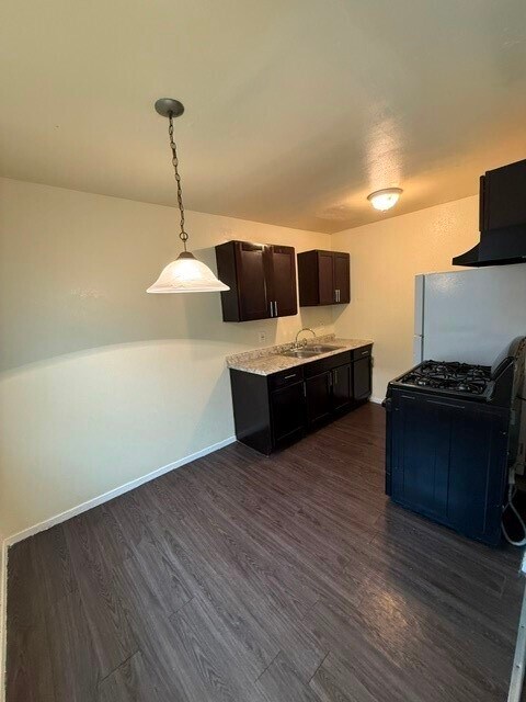 Foto del edificio - 3502 Campbell St
