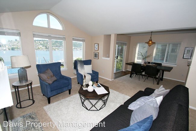 Building Photo - 2 br, 2 bath House - 2419 8th AVE N, #401