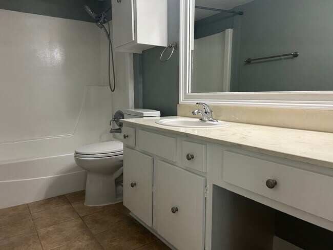 Foto del edificio - 359 N Post Oak Ln