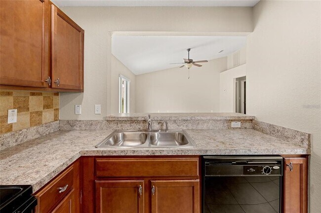 Building Photo - 5646 Great Egret Dr