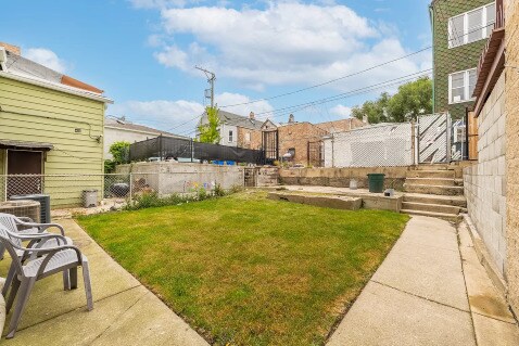 Building Photo - 2632 W 25th St