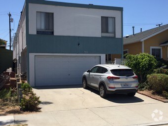 Exterior - 733 Border Ave
