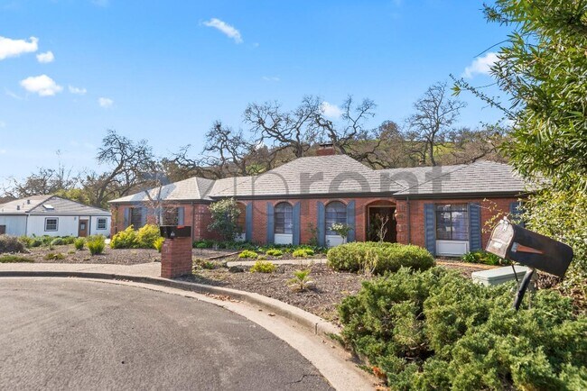 Foto del edificio - 138 Virginia Ct