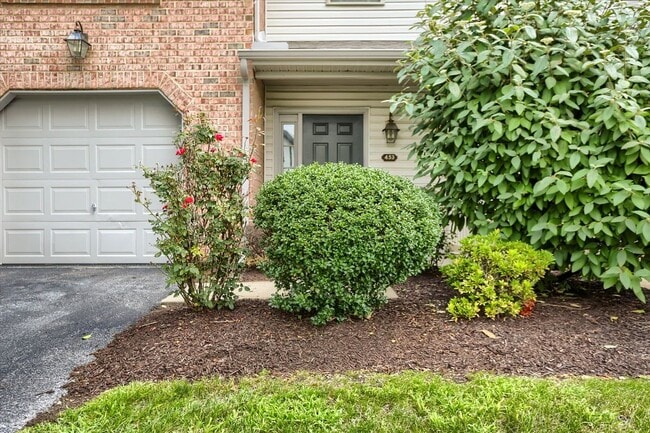 Foto del edificio - 453 Waverly Woods Dr