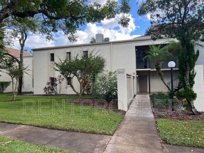 Building Photo - 3242 S Semoran Blvd