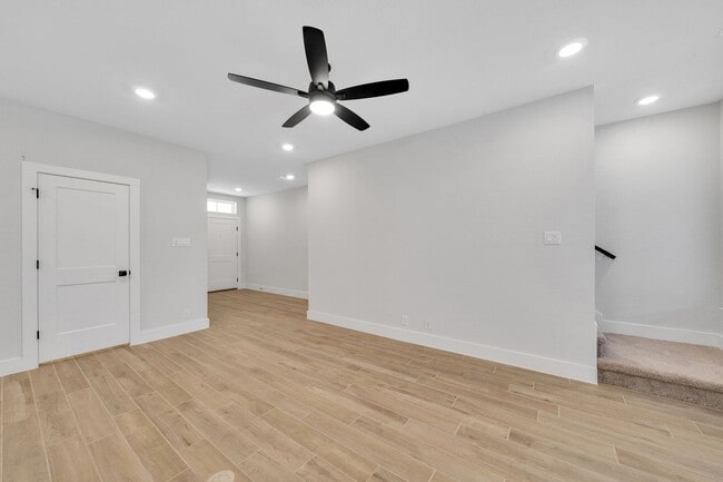 Building Photo - Brand New!!! Modern Townhomes in Bella Vis...