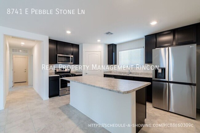 Foto del edificio - 8741 E Pebble Stone Ln