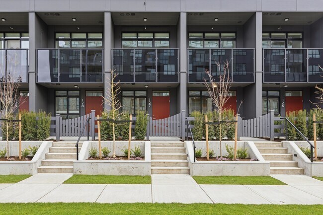 Photo du bâtiment - 15733-15733 85 Ave