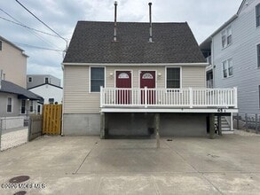 Building Photo - 65 Sampson Ave