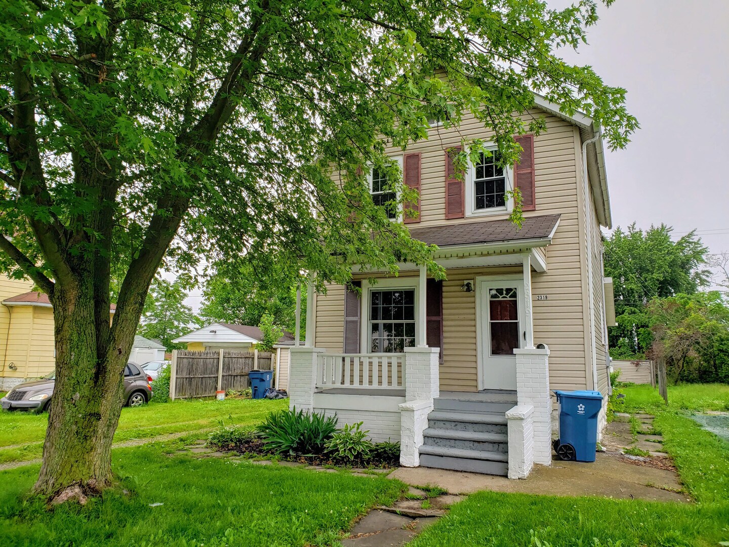 2319 E 29th St Lorain, OH 44055 – photo 1