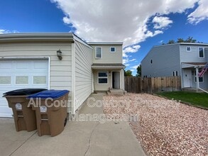 Building Photo - 929 E Palmer Dr