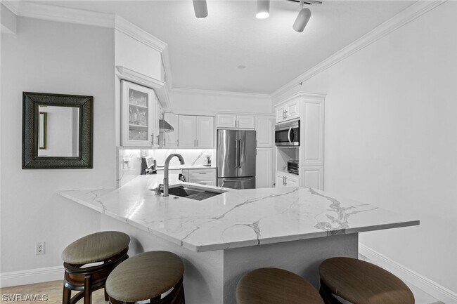 Building Photo - 2120 Cay Lagoon Dr