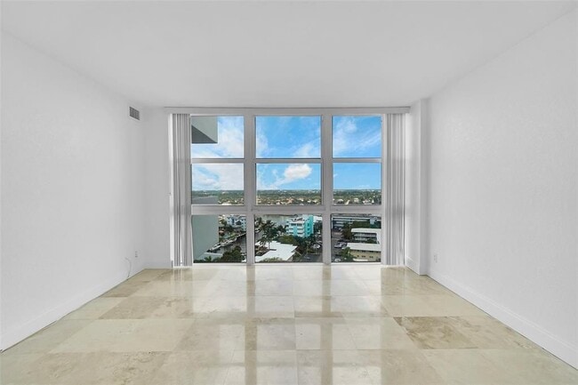 Building Photo - 2841 N Ocean Blvd