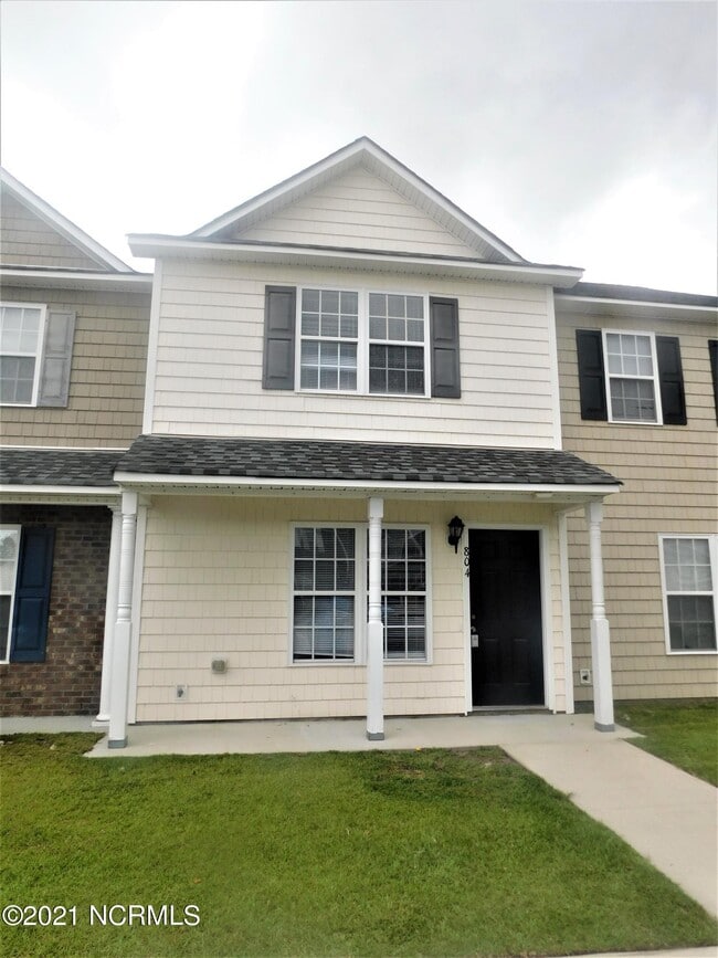 Building Photo - 804 Springwood Dr