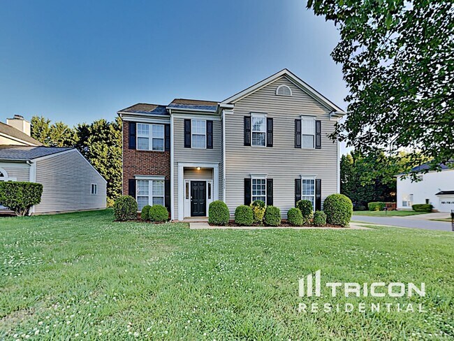 Building Photo - 1051 Hipp Rd