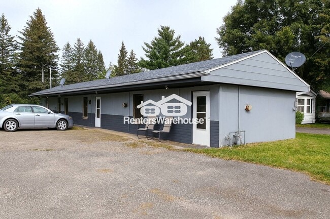 Building Photo - 403 Milltown Ave N