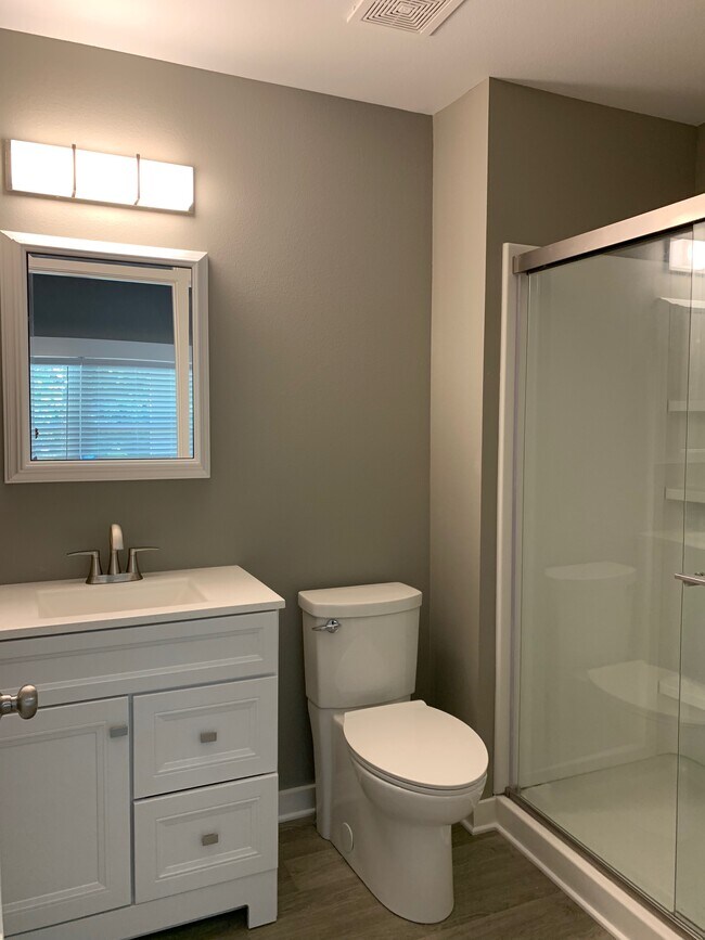400 E Twin Springs St Unit 4, Siloam Springs, AR 72761 400 E Twin