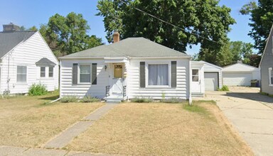 Building Photo - 1123 Dorroll St NE