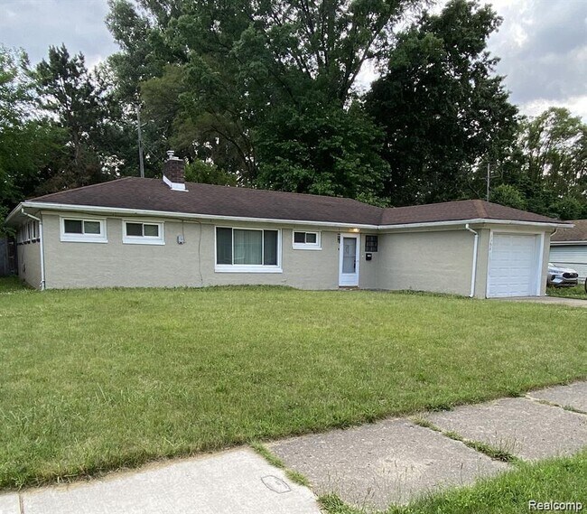 Foto del edificio - 3358 Poplar Ave