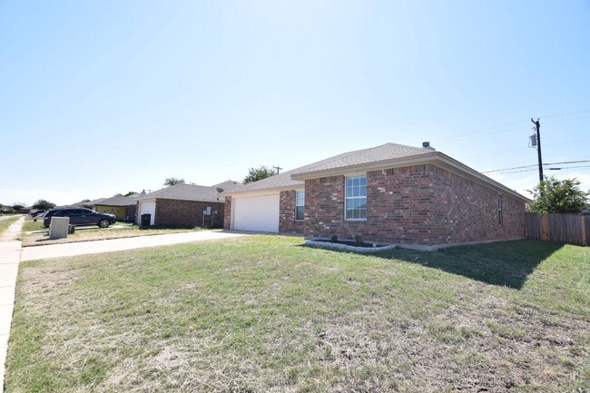 Foto del edificio - 3206 Ida Dr