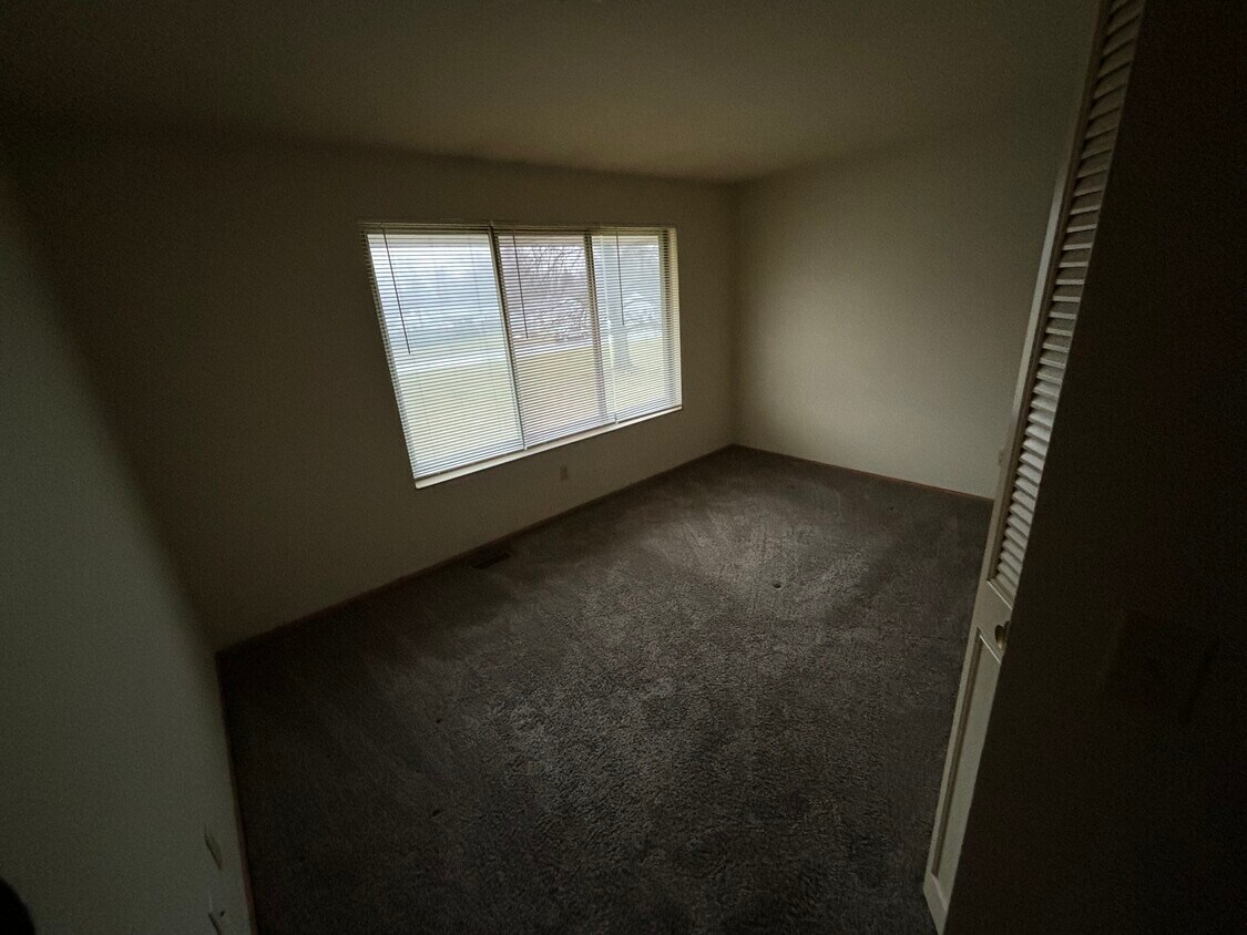 Dormitorio - 1908 W Carter St
