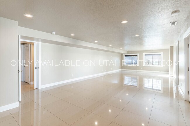 Building Photo - 7046 W 4075 S