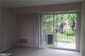Building Photo - 6270 Rose Hill Ct