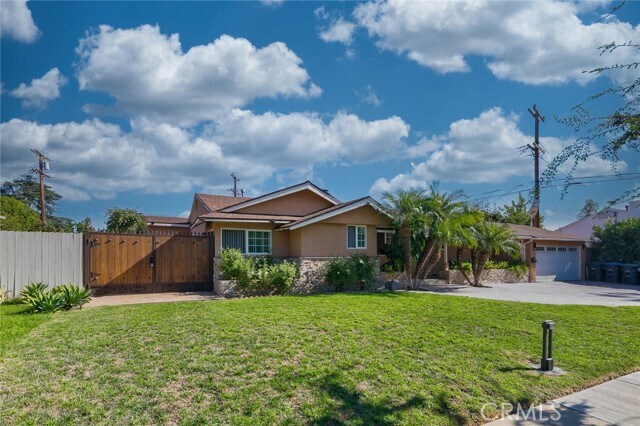 Foto del edificio - 814 Kellogg Ave