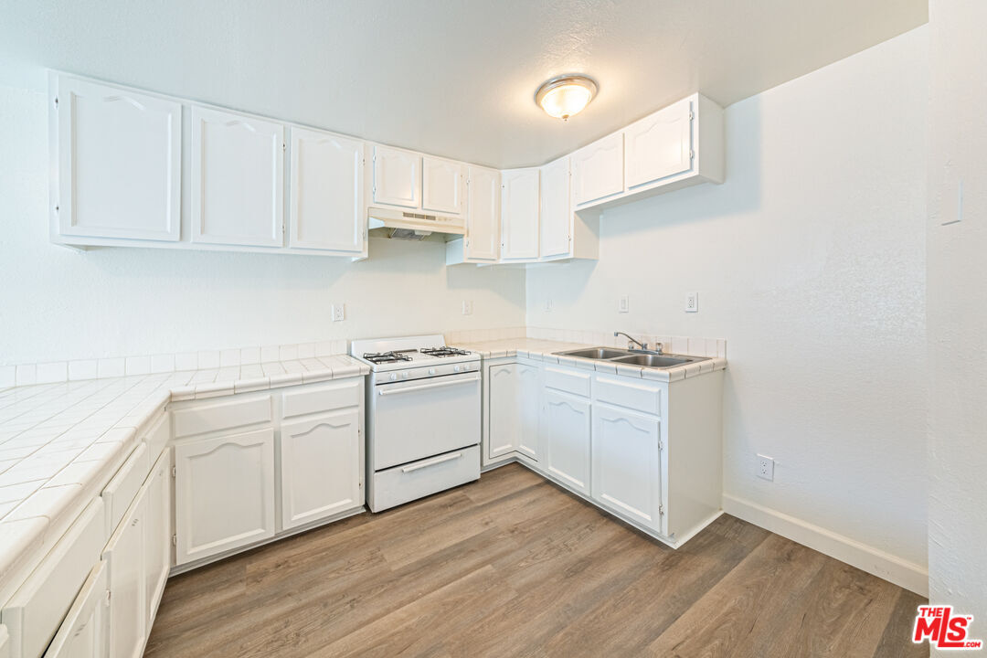 11655 Robin St, Los Angeles, CA 90059 Room for Rent in Los Angeles, CA