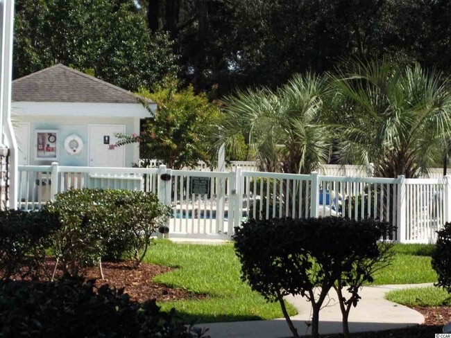 Building Photo - 4655 Magnolia St