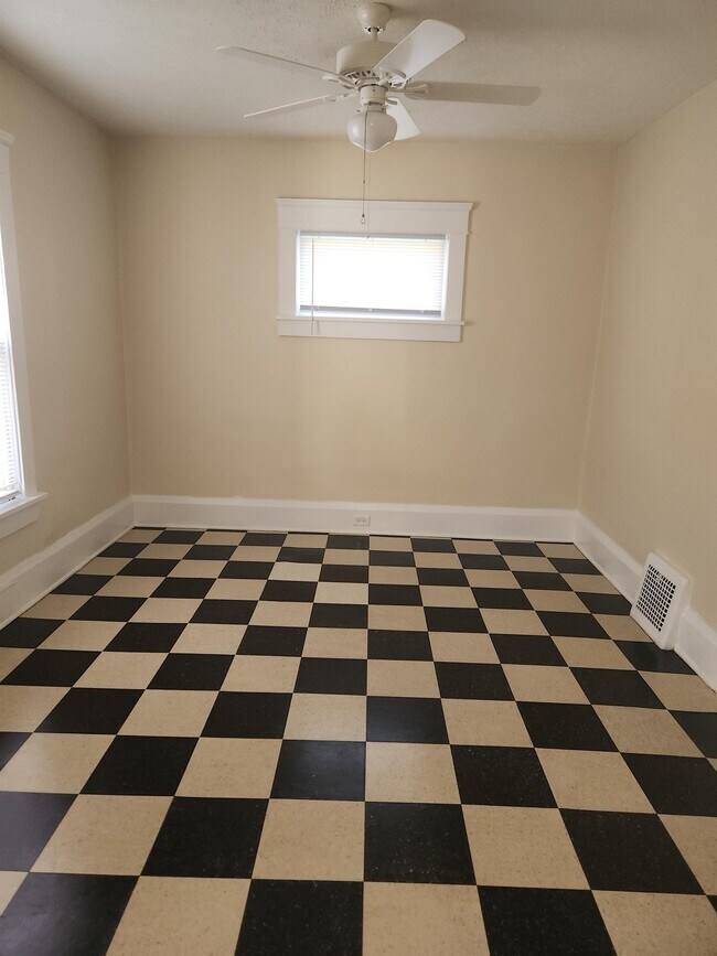 Foto del edificio - 1405 8th St NW